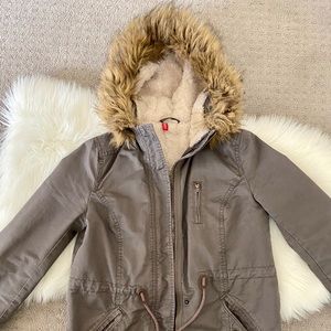 H&M Parka Sherpa lined Jacket Coat Size 6